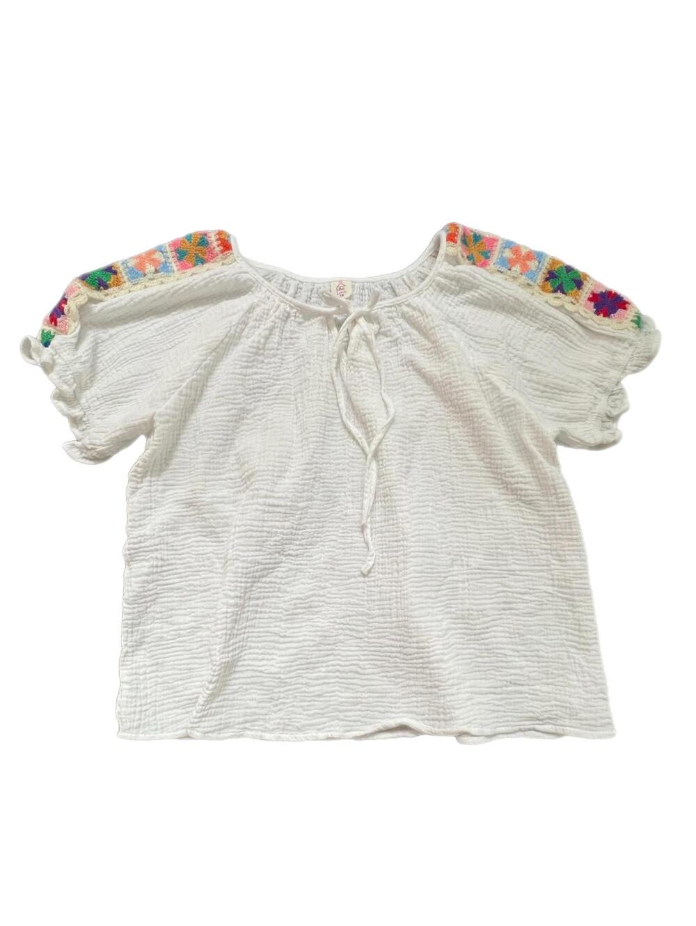 Like Love NWOT Embroidered Shoulder Blouse - 1X‎